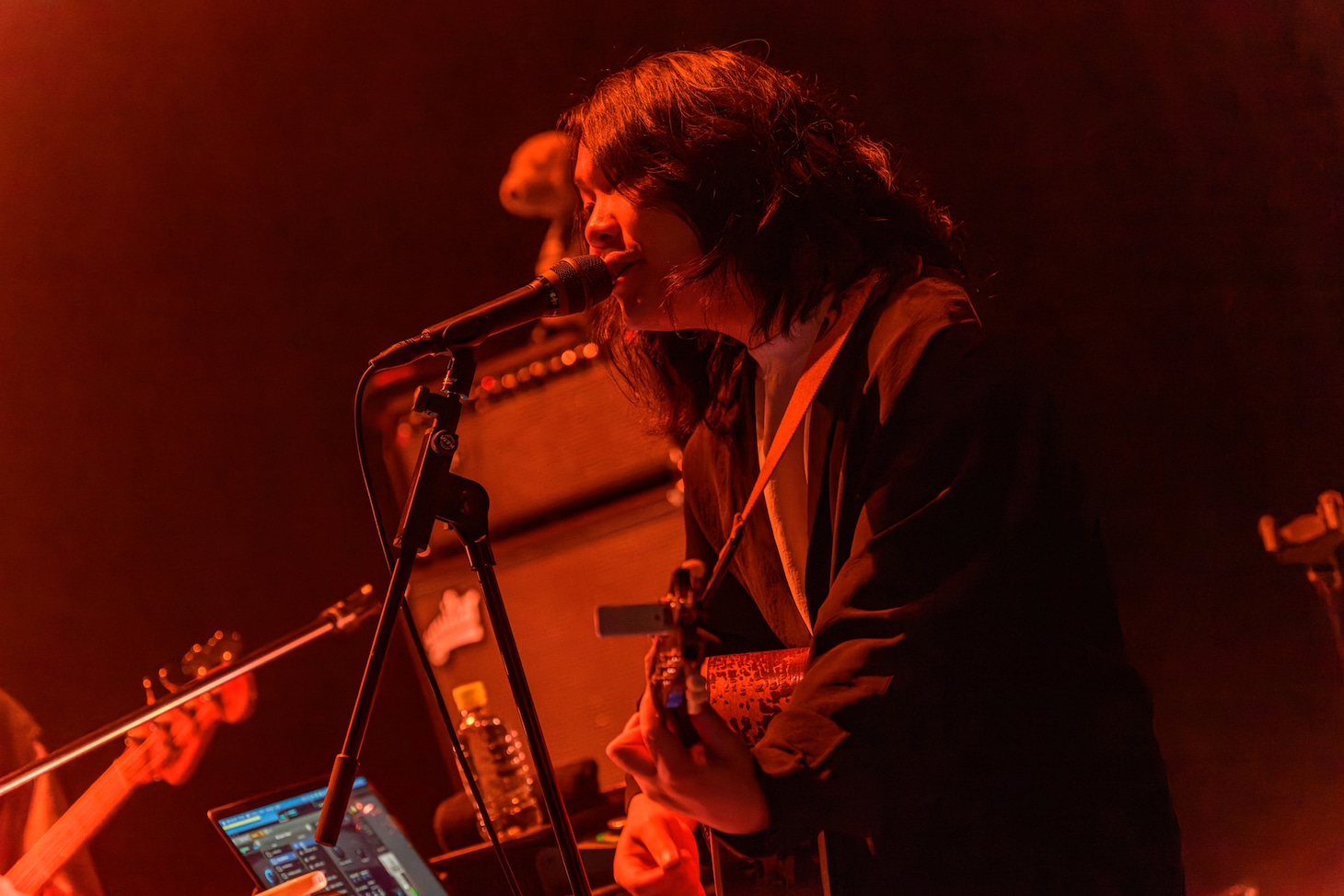尾崎雄貴（Vo, G）（Photo by Masanori Naruse）