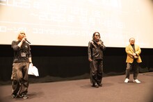 「hide with Spread Beaver VRシアター」ミニトークショーの様子。