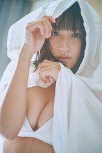 Devil ANTHEM.水野瞳が2nd写真集発売、台湾で「これまでの自分を振り返る」