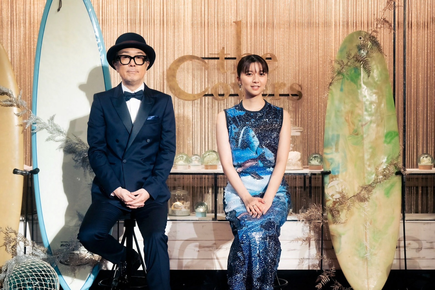 「The Covers 湘南フェス」MC。左からリリー・フランキー、上白石萌歌。©︎NHK