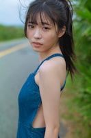 金澤亜美（僕が見たかった青空）1st写真集「プロローグ」掲載カット。（撮影：細居幸次郎）