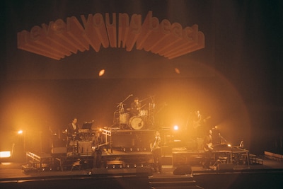 never young beach日本武道館公演の様子。（Photo by Kiyoe Ozawa）