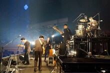 never young beach日本武道館公演の様子。（撮影：信岡麻美）