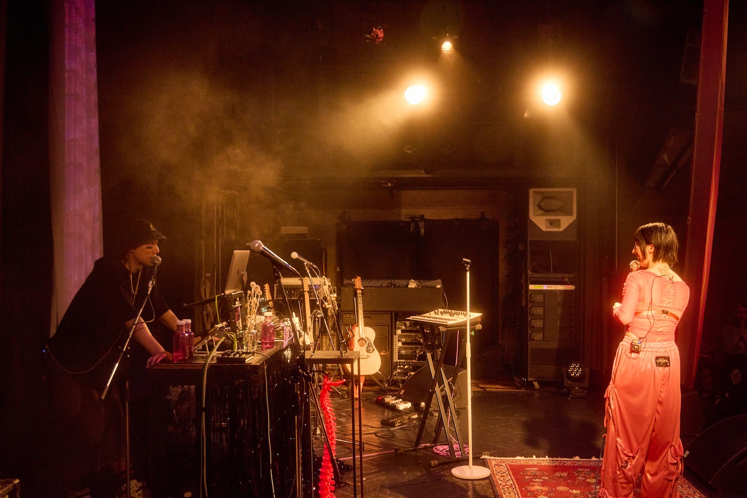 港土と春ねむり。（撮影：藍莉）