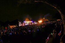 「TEAM SHACHI 最終SHOW ～晴れ晴れ～」の様子。（撮影：笹森健一）