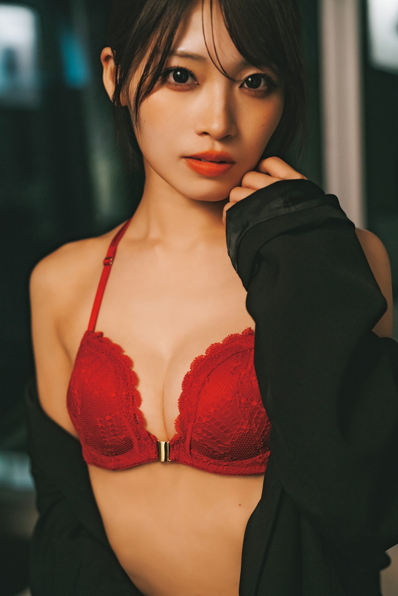 入内嶋涼（SKE48）の1st写真集「さやけき光」より。（撮影：時永大吾）