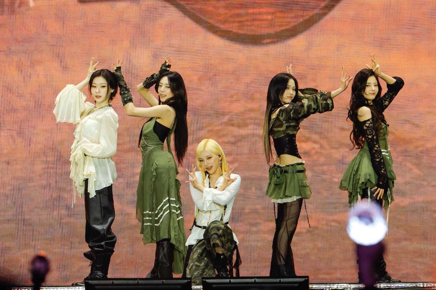 ITZY。「MUSIC BANK GLOBAL FESTIVAL IN JAPAN」より。