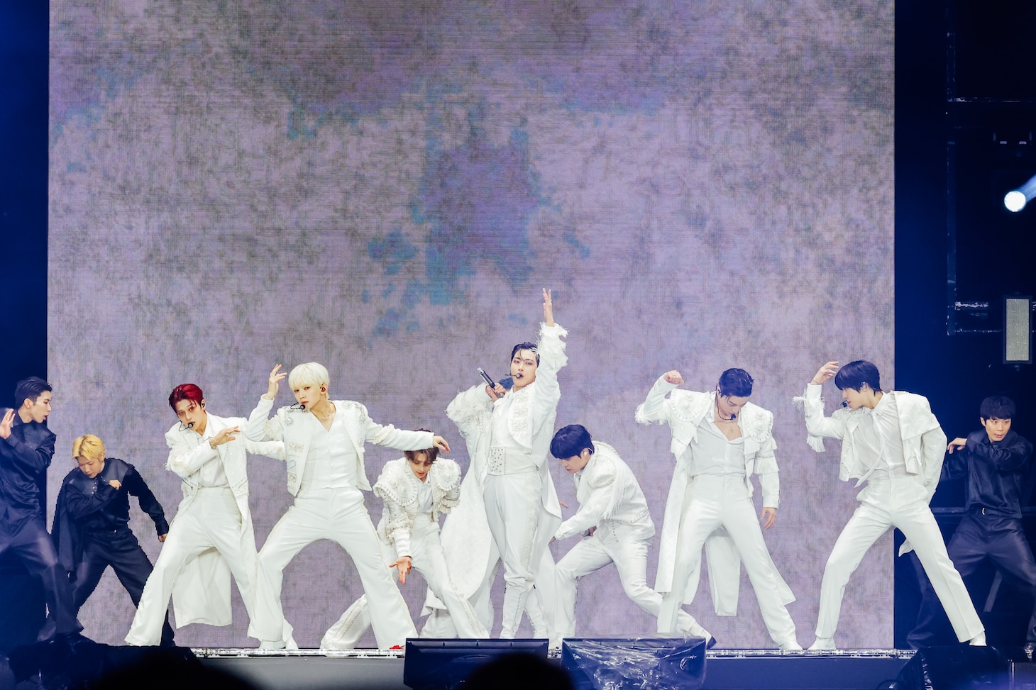 ATEEZ。「MUSIC BANK GLOBAL FESTIVAL IN JAPAN」より。