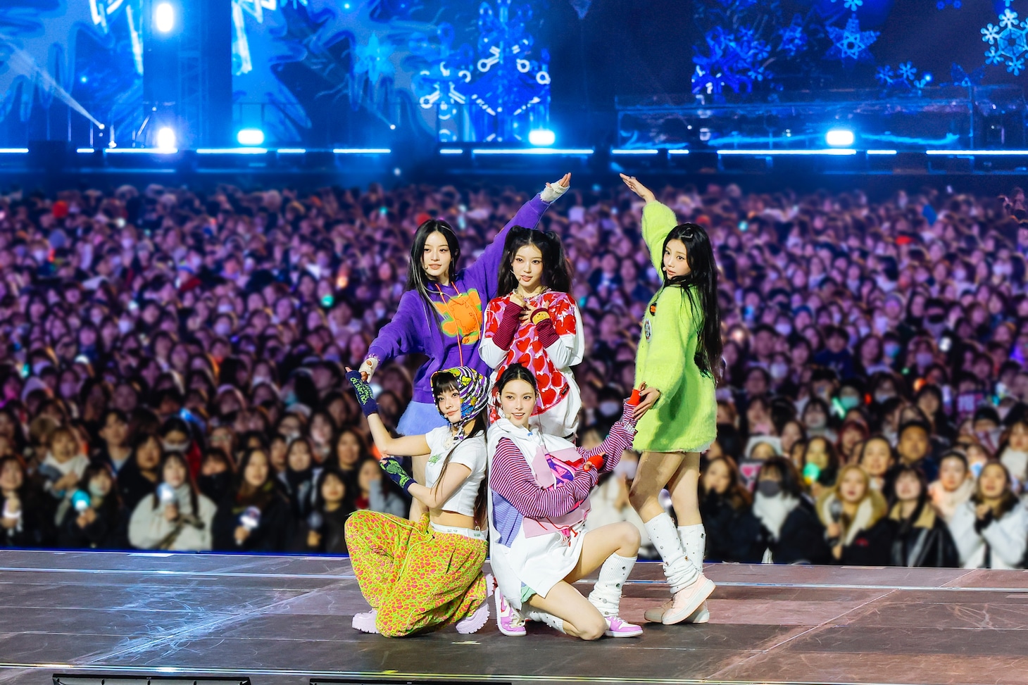 ILLIT。「MUSIC BANK GLOBAL FESTIVAL IN JAPAN」より。