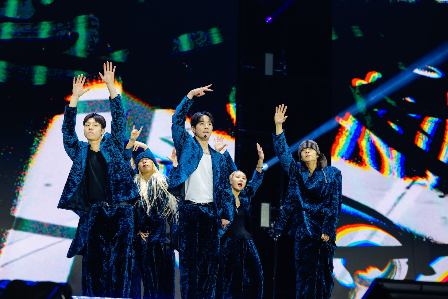 イ・ジュニョン。「MUSIC BANK GLOBAL FESTIVAL IN JAPAN」より。