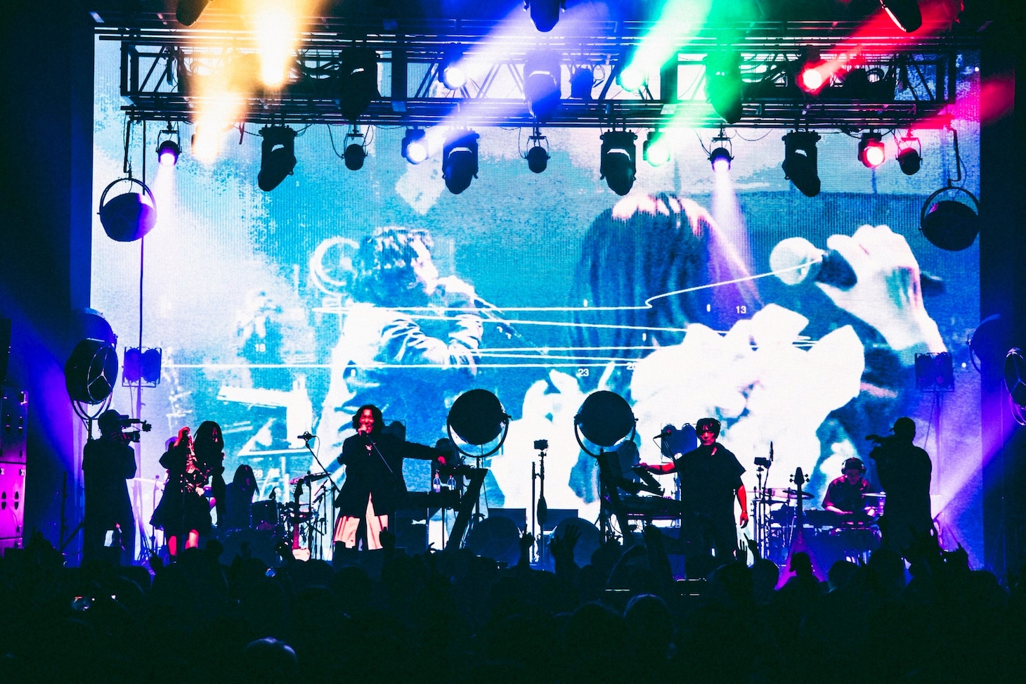 「THE SPELLBOUND 5th Anniversary -All Magical Spellbound Show-」の様子。（撮影：タカギユウスケ）