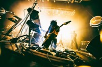 中野雅之（Programming, Synth, B, G）（撮影：タカギユウスケ）