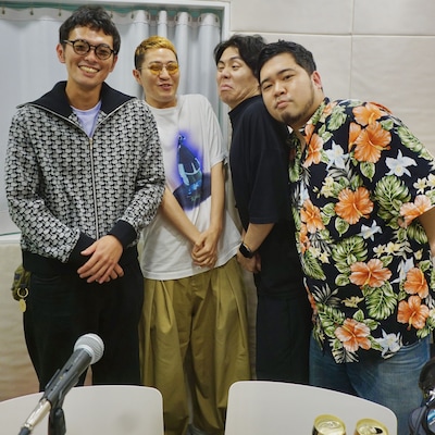 左から玉置周啓、TaiTan、髙比良くるま、松井ケムリ。