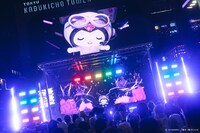 KUROMI 1st EP「KUROMI IN MY HEAD」リリース記念フリーライブの様子。©’25 SANRIO 著作（株）サンリオ