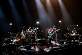 Suchmosアジアツアー完遂、“東京の名物”ライブハウスでバンドの原点に立ち返る