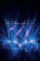 「スカートCDデビュー15周年記念スーパーライヴ『超ウルトラハイパーウキウキスペシャル優勝パレード2025』」の様子。（Photo by Daiki Miura）