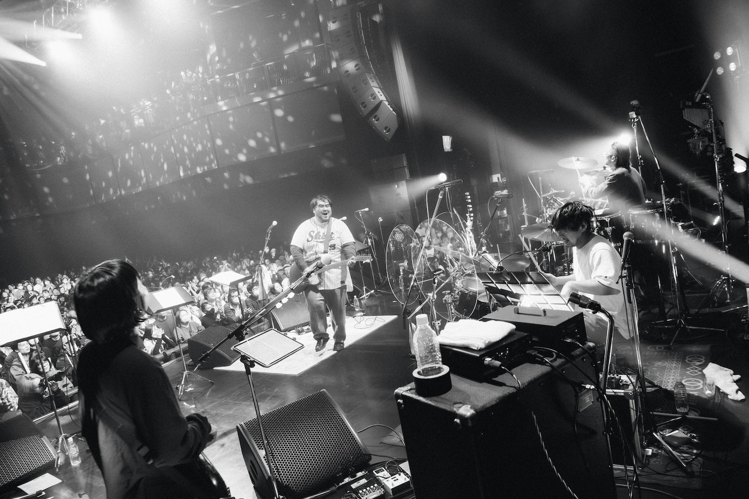 「スカートCDデビュー15周年記念スーパーライヴ『超ウルトラハイパーウキウキスペシャル優勝パレード2025』」の様子。（Photo by Daiki Miura）