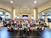 リリースイベントを行ったDJ KOOとBEYOOOOONDS。