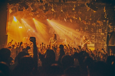 「時速36km presents "hyper (un)usual"」の様子。（撮影：春）