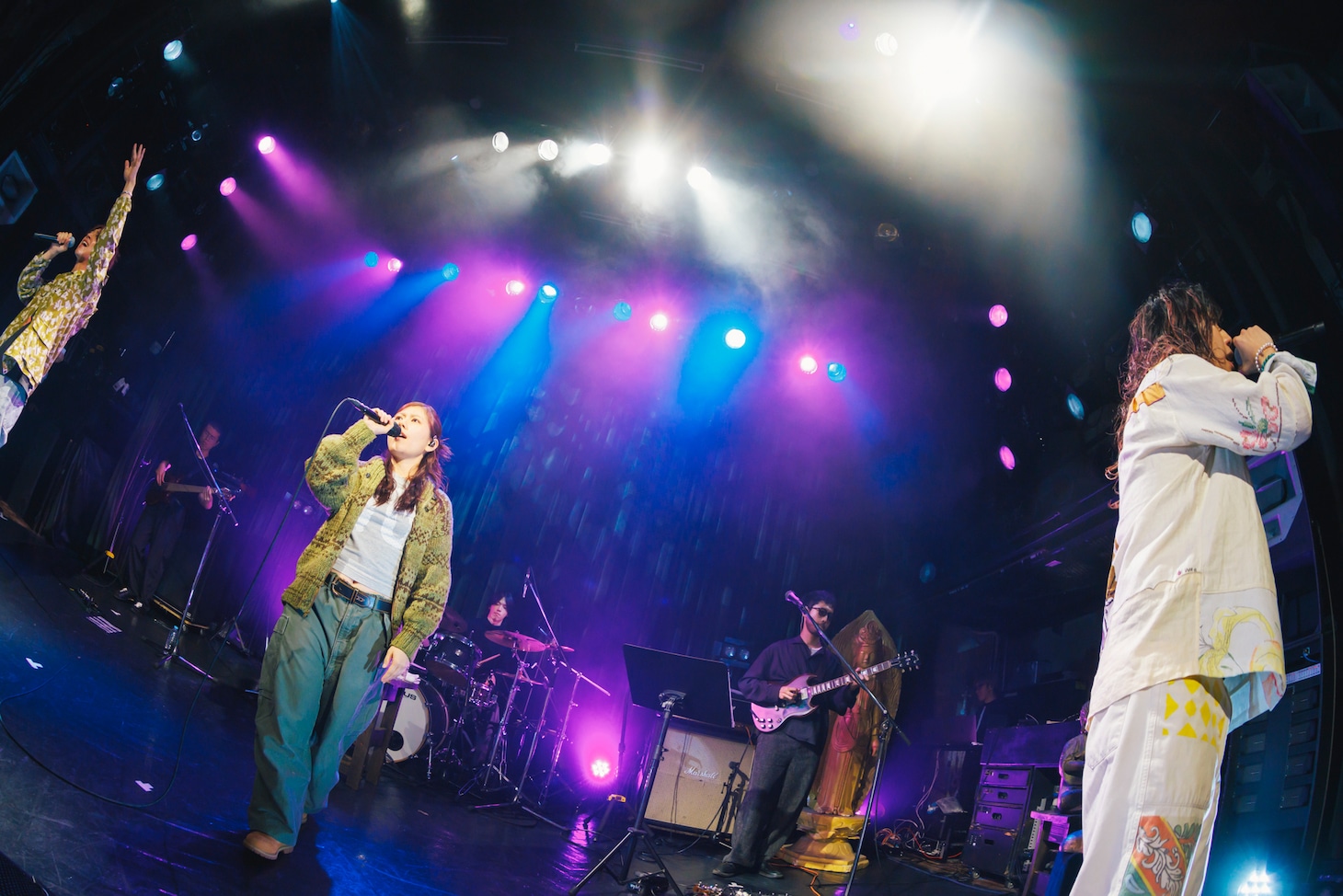 「69 ONEMAN LIVE タオイズム」の様子。（撮影：小林弘輔）