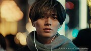 永瀬廉（King & Prince）と原菜乃華が出演するユニバーサルミュージックの新テレビCM「令和の『恋の運命』篇」より。