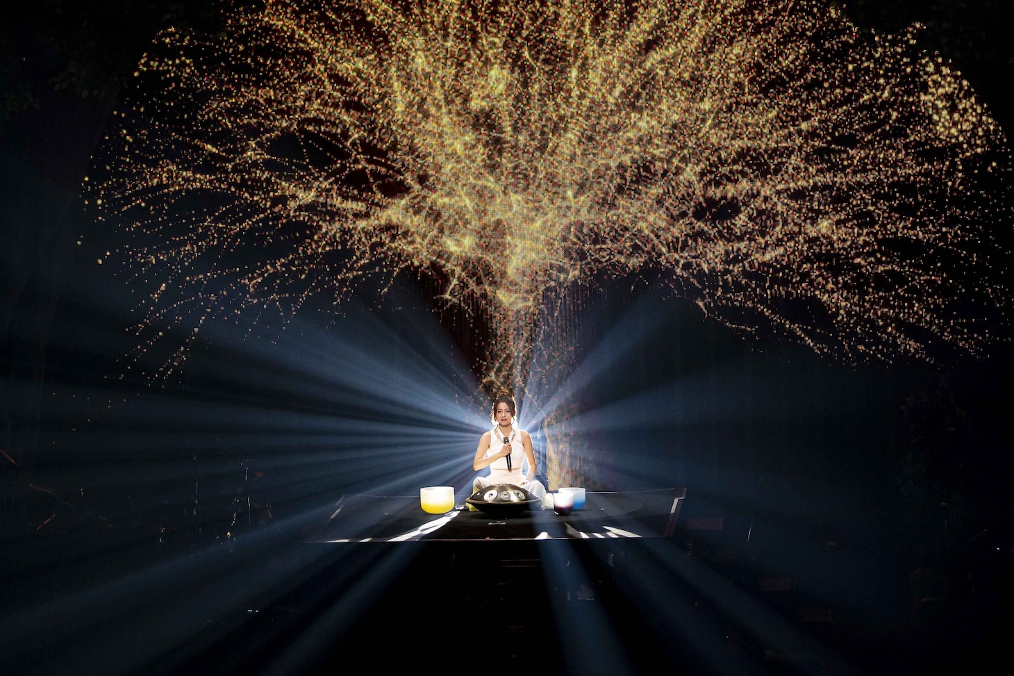 倉木麻衣（写真提供：B ZONE）