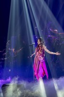 倉木麻衣（写真提供：B ZONE）