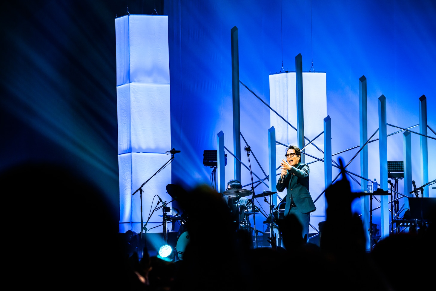 德永英明「Hideaki Tokunaga Concert Tour 2025 ALL REQUEST」最終公演の様子。（撮影：奥本昭久）