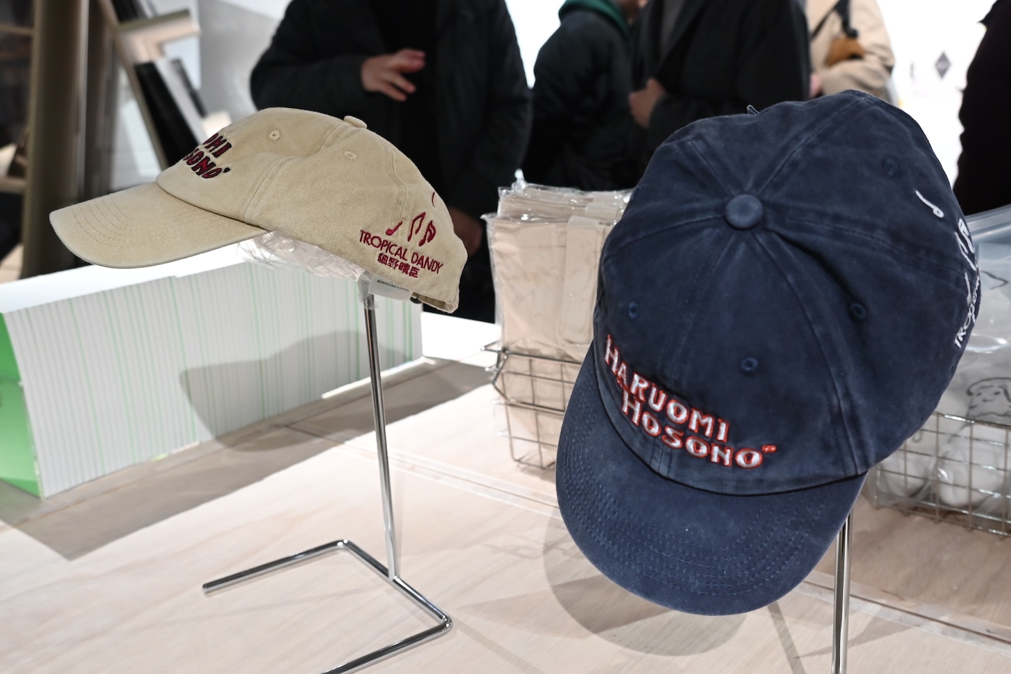 「Hosono Record House」ではキャップも販売中。