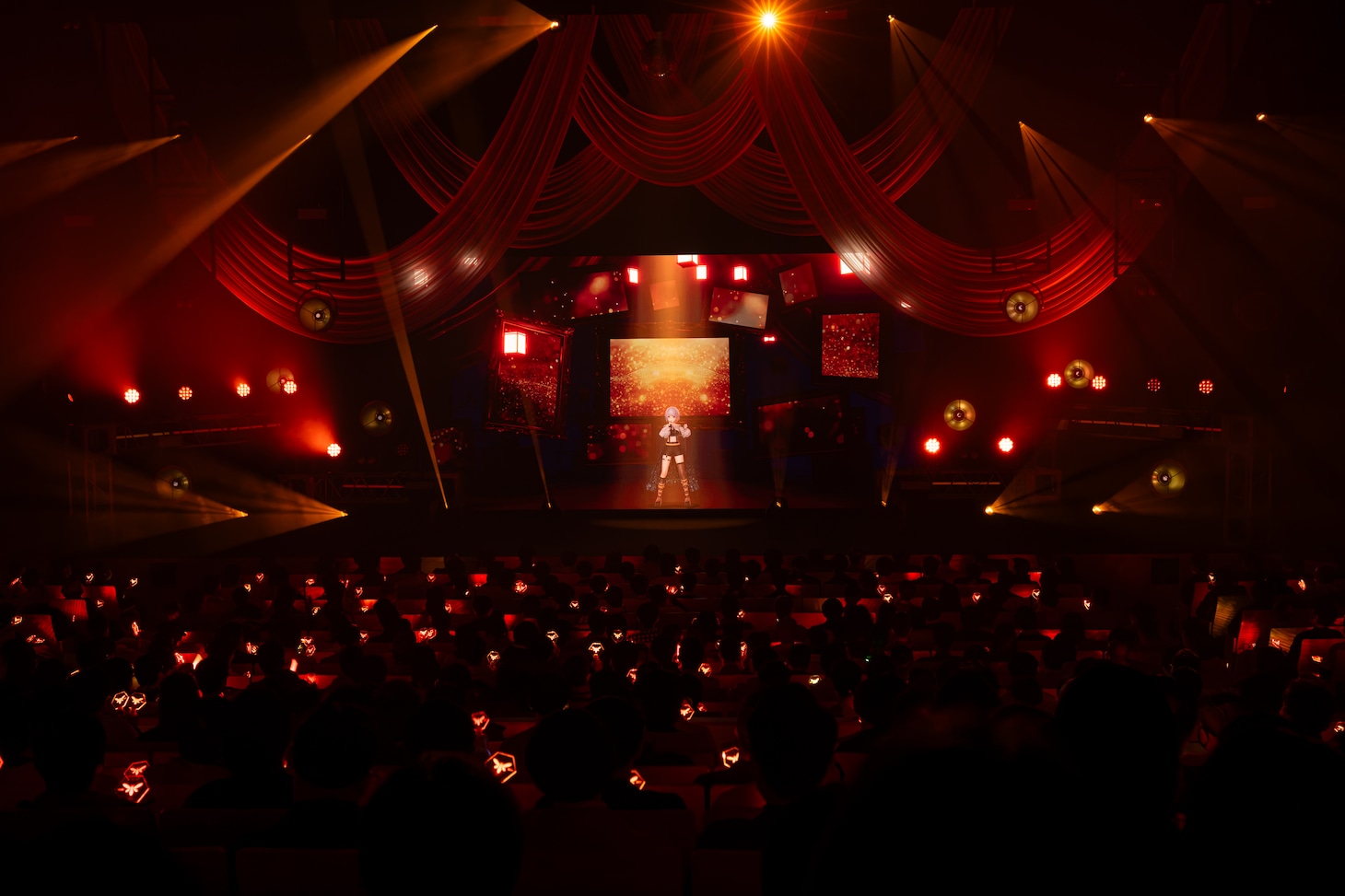 「HACHI Live Tour 2025 “Unlockture”」神奈川・カルッツかわさき公演の様子。（Photo by Kenta Umeda）