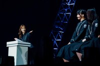 コーナー企画のMCをする井上梨名。©Seed & Flower LLC