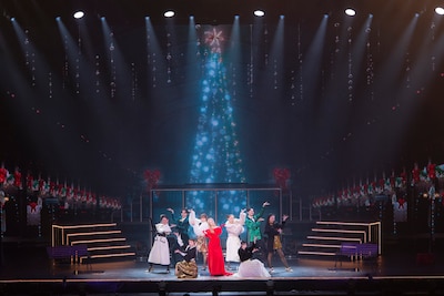 西野カナのクリスマスライブの様子。