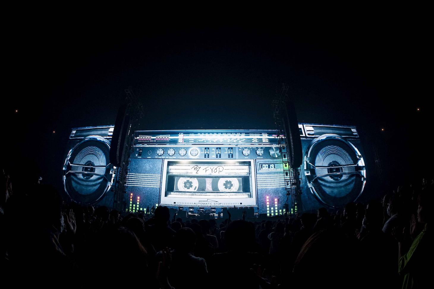 B'z、ファンとパッションをぶつけ合った7年ぶりの東京ドーム