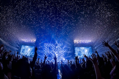 「B'z LIVE-GYM 2025 -FYOP-」東京ドーム公演の様子。