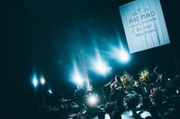 「阿部真央アコースティックツアー2025 - On Your Way Home -」の様子。（Photo by Kana Tarumi）