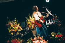 阿部真央（Photo by Kana Tarumi）