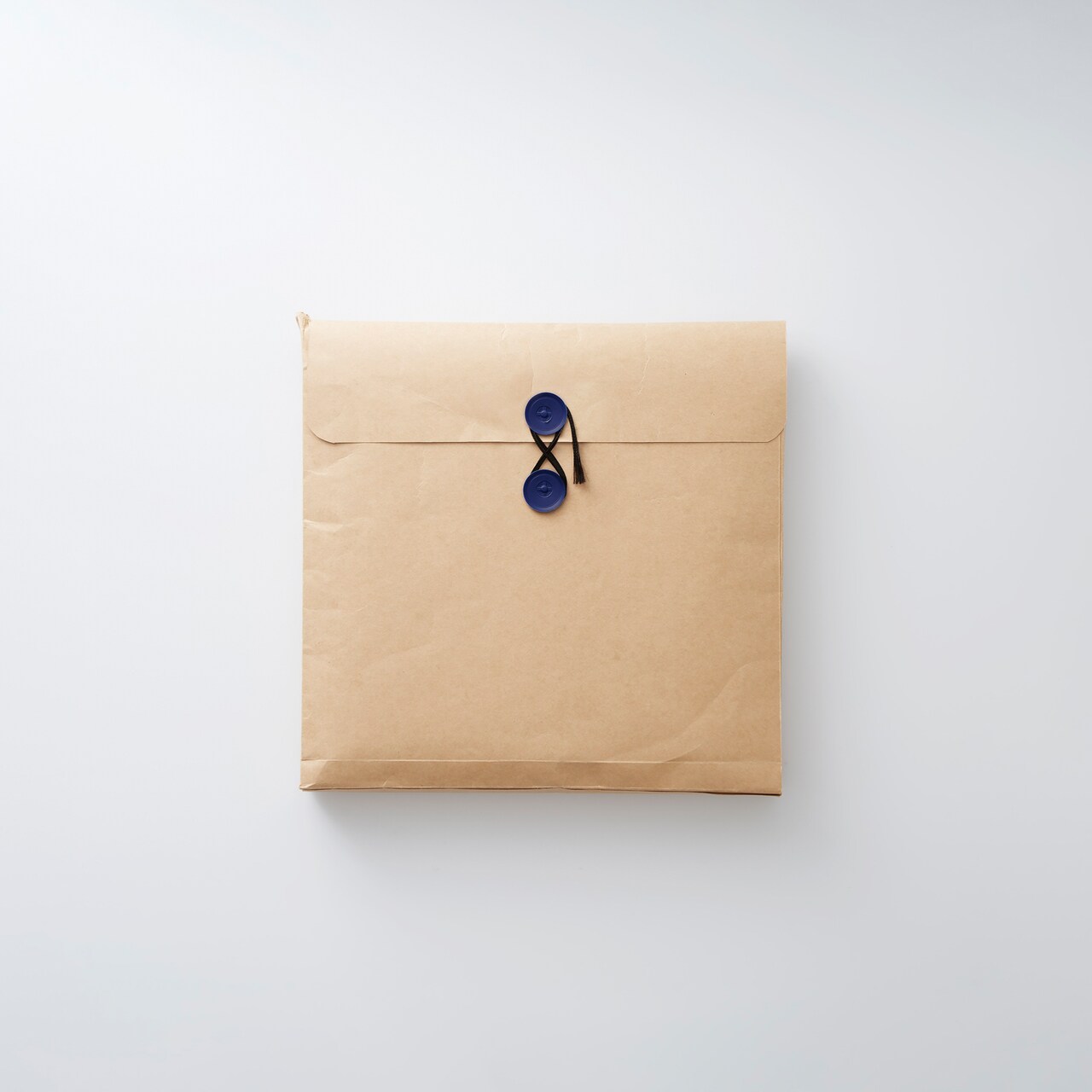 ヨルシカが22曲入り新作アルバム「二人称」配信、n-buna原案・執筆