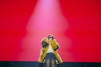 岩田剛典「Takanori Iwata ASIA TOUR 2025-2026 "SPACE COWBOY"」東京公演の様子。（撮影：鳥居洋介）