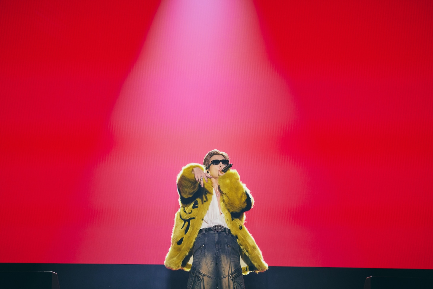 岩田剛典「Takanori Iwata ASIA TOUR 2025-2026 "SPACE COWBOY"」東京公演の様子。（撮影：鳥居洋介）