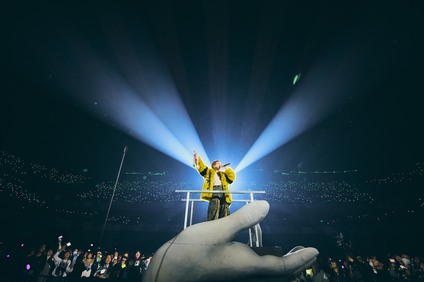 岩田剛典「Takanori Iwata ASIA TOUR 2025-2026 "SPACE COWBOY"」東京公演の様子。（撮影：鳥居洋介）