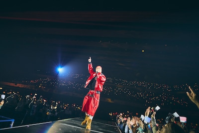 岩田剛典「Takanori Iwata ASIA TOUR 2025-2026 "SPACE COWBOY"」東京公演の様子。（撮影：鳥居洋介）