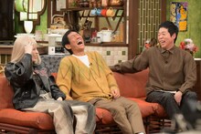 爆笑するちゃんみな、明石家さんま、今田耕司。©カンテレ・フジテレビ