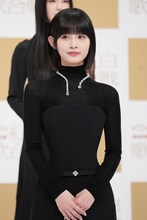 SHIZUKU（飯田栞月）。12月31日をもってME:Iとしての活動を終える。