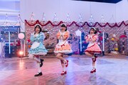 AiScReam。「第17回明石家紅白！」より。（写真提供：NHK）