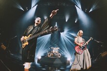 人間椅子（撮影：西槇太一）