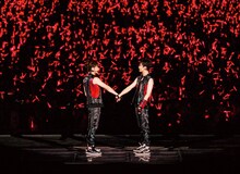 「東方神起 20th Anniversary Film『IDENTITY』」ビジュアル©2026 RED OCEAN PROJECT