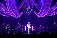 「DEEN Christmas Dinner Show 2025」の様子。（撮影：荒川潤）