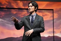 トークを繰り広げる北村匠海。