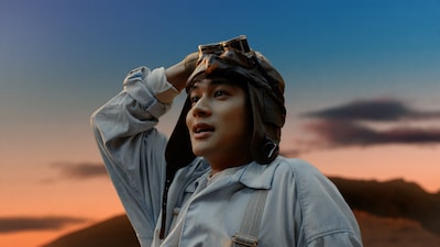 Dynabookの新CM「DYNABOOM!!DYNABOOK!!」のワンシーン。