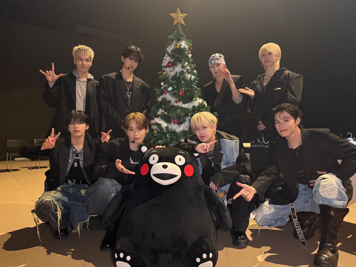 JO1。「Handz In My Pocket」ショーケースツアー（熊本公演）より。 ©LAPONE ENTERTAINMENT